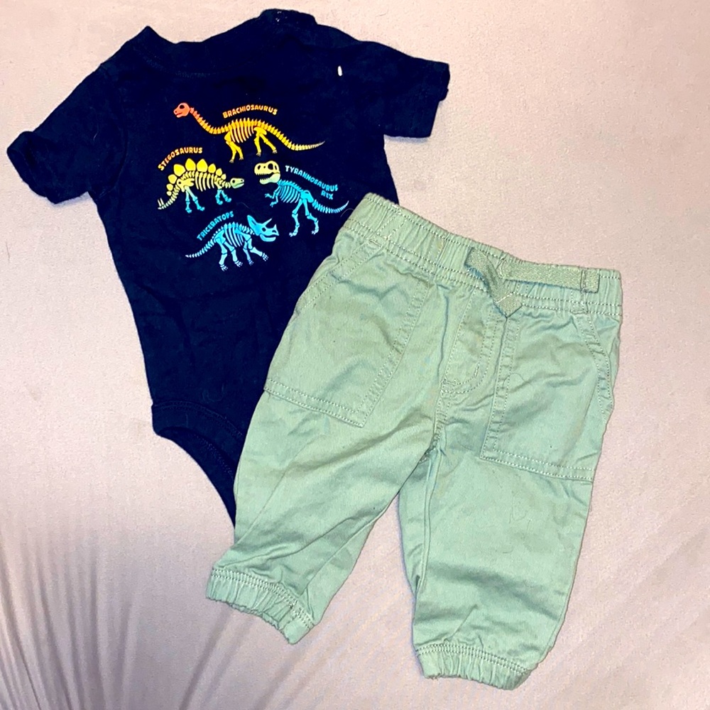 A onesie and pant set in size 0-3 month